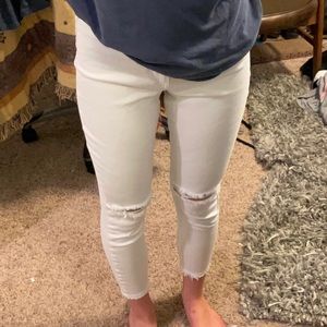 American Eagle Distressed High Waisted Jeans